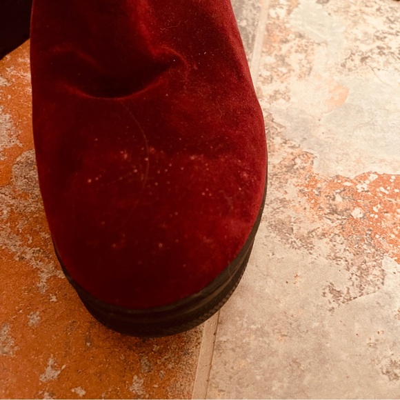 👢Beautiful Fur Top, Fur Lined Burgundy Slip On Boots! - Picture 10 of 13